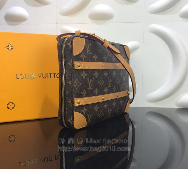 LV女包 M68494 路易威登SoftTrunk小號郵差包 LV斜挎包 2019新款 LV老花小號郵差包  ydh3071